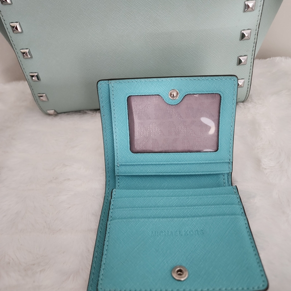 Michael Kors Mint Green Crossbody Bag-SOLD - Picture 5 of 13